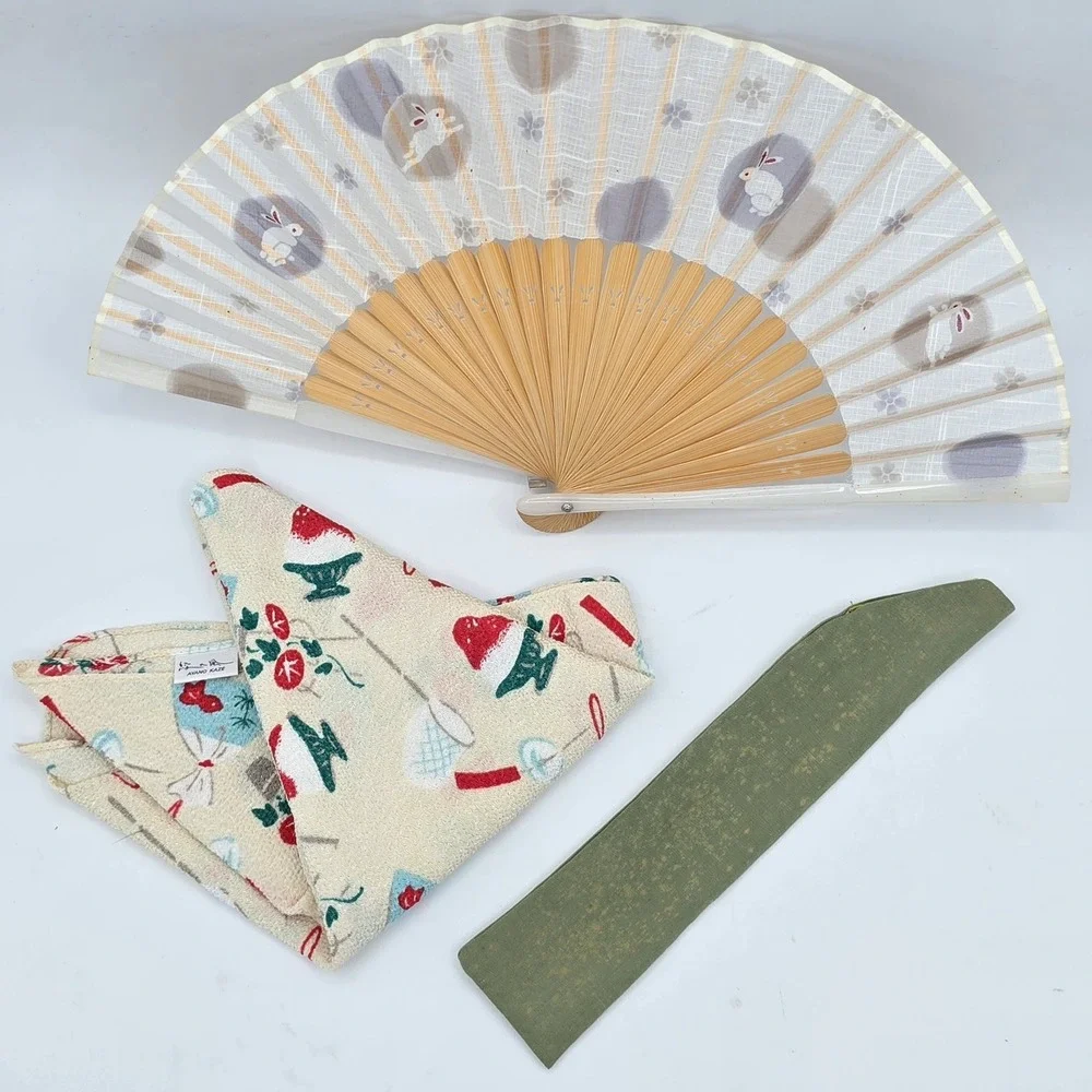 VTG Summer Themed White Bunny and Floral Folding Fan + Sheen Summer Theme Fabric